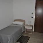 拉鲁克斯酒店 招待所 Sestu