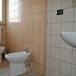拉鲁克斯酒店