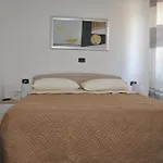 招待所 拉鲁克斯酒店 3*