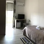 拉鲁克斯酒店 招待所 Sestu