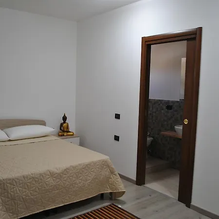 Raxul Guest house