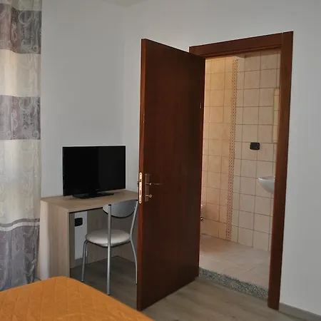 Guest house Raxul