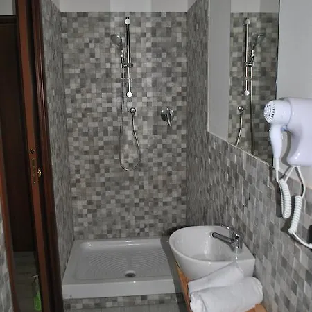 Guest house Raxul Sestu
