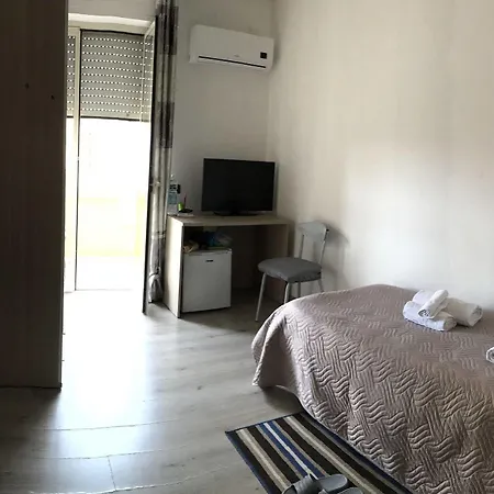 Raxul Guest house Sestu